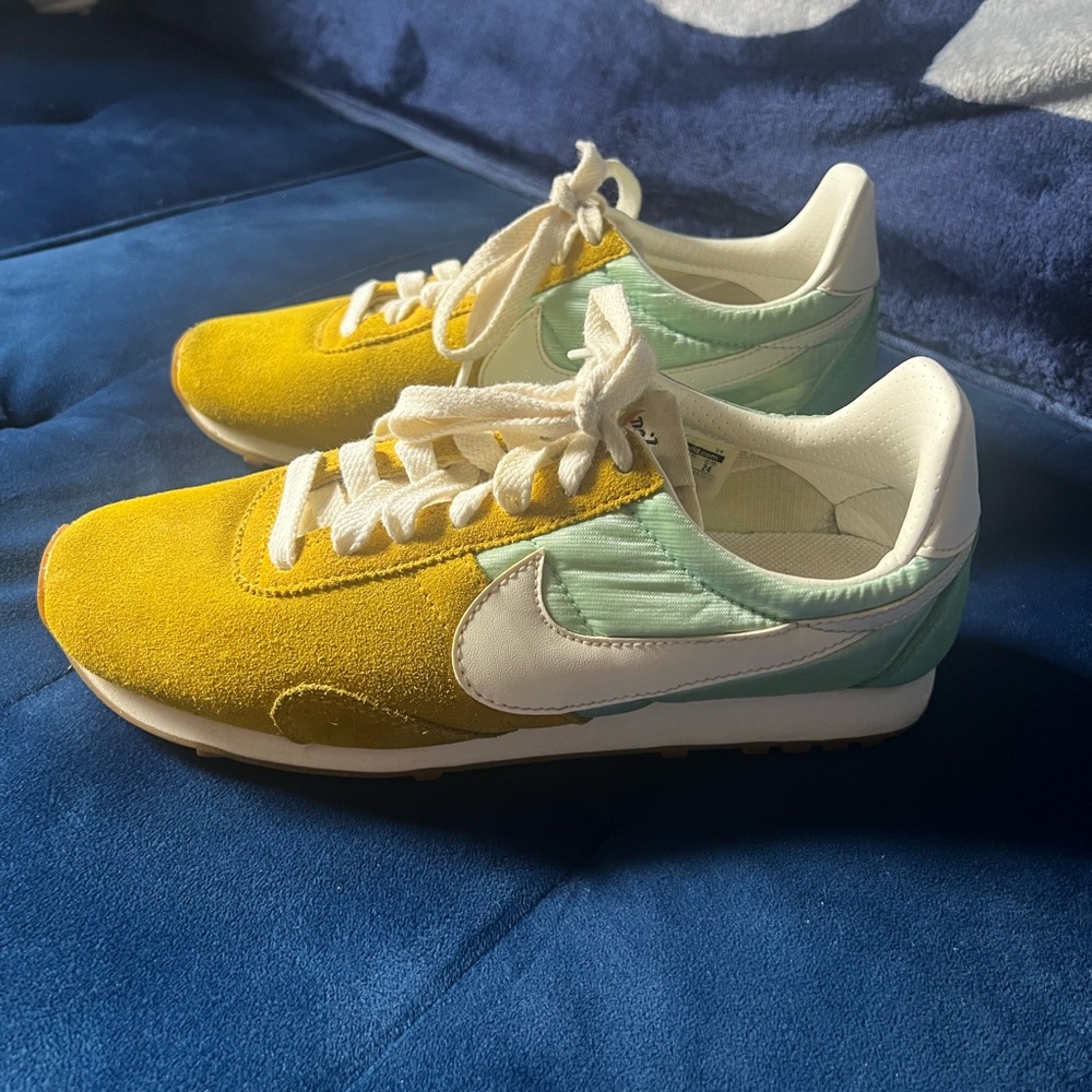 Vintage Women’s Nikes